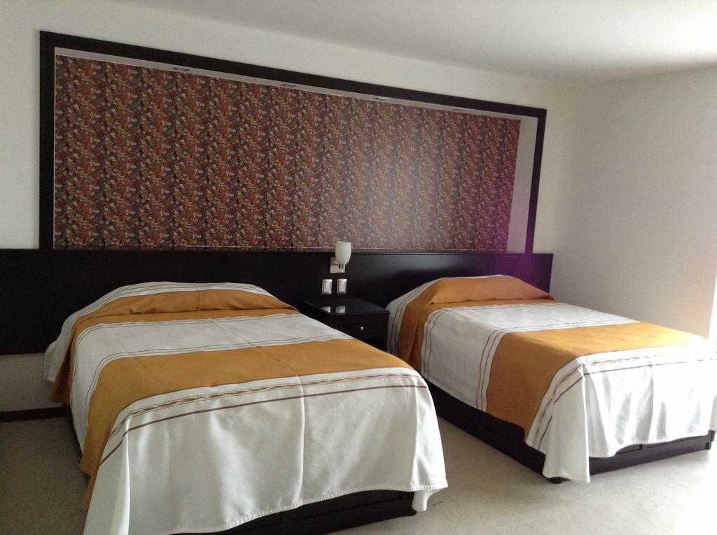 Los Faroles Hotel Uruapan (Michoacan) Eksteriør billede