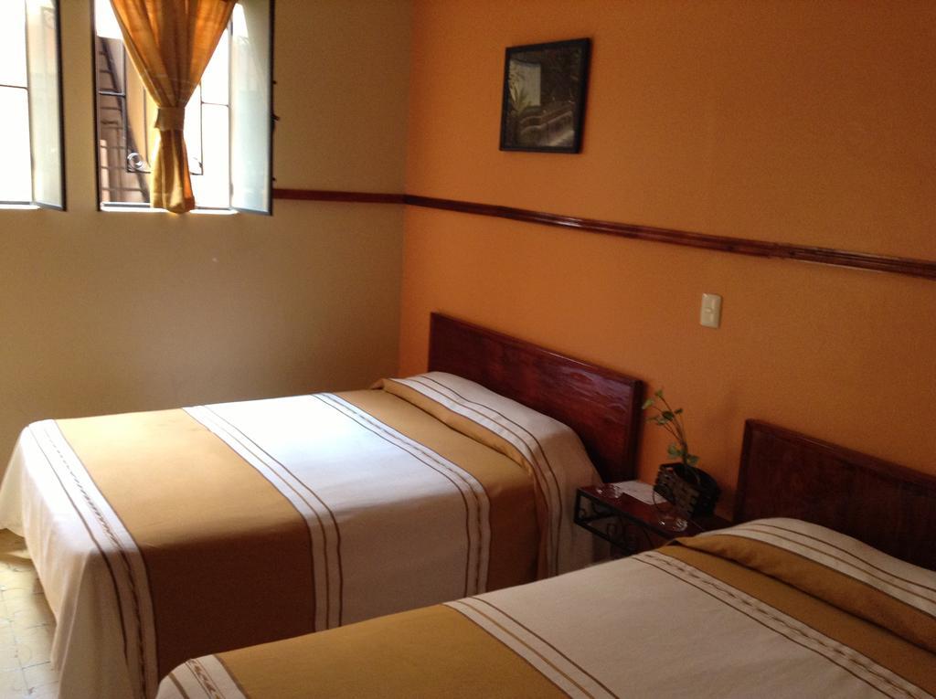 Los Faroles Hotel Uruapan (Michoacan) Eksteriør billede