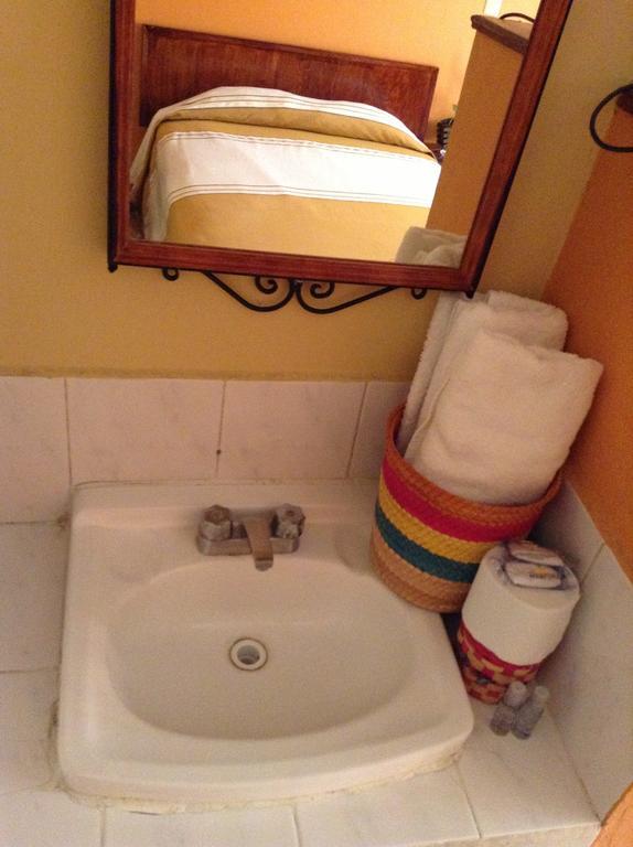 Los Faroles Hotel Uruapan (Michoacan) Værelse billede