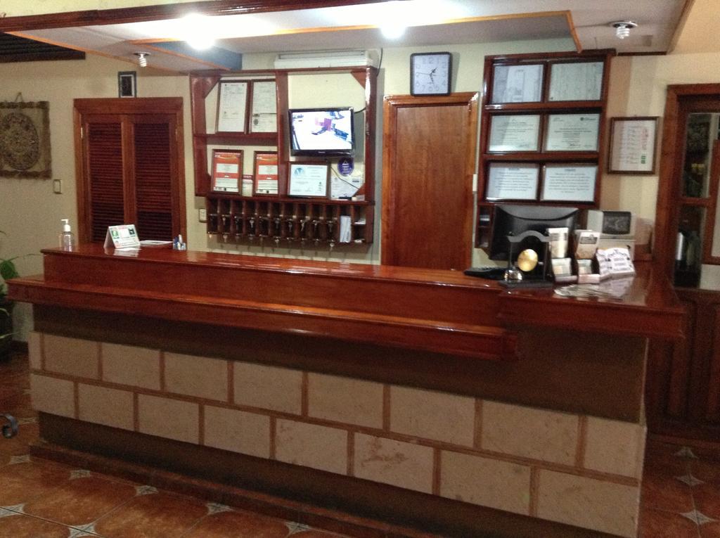 Los Faroles Hotel Uruapan (Michoacan) Eksteriør billede